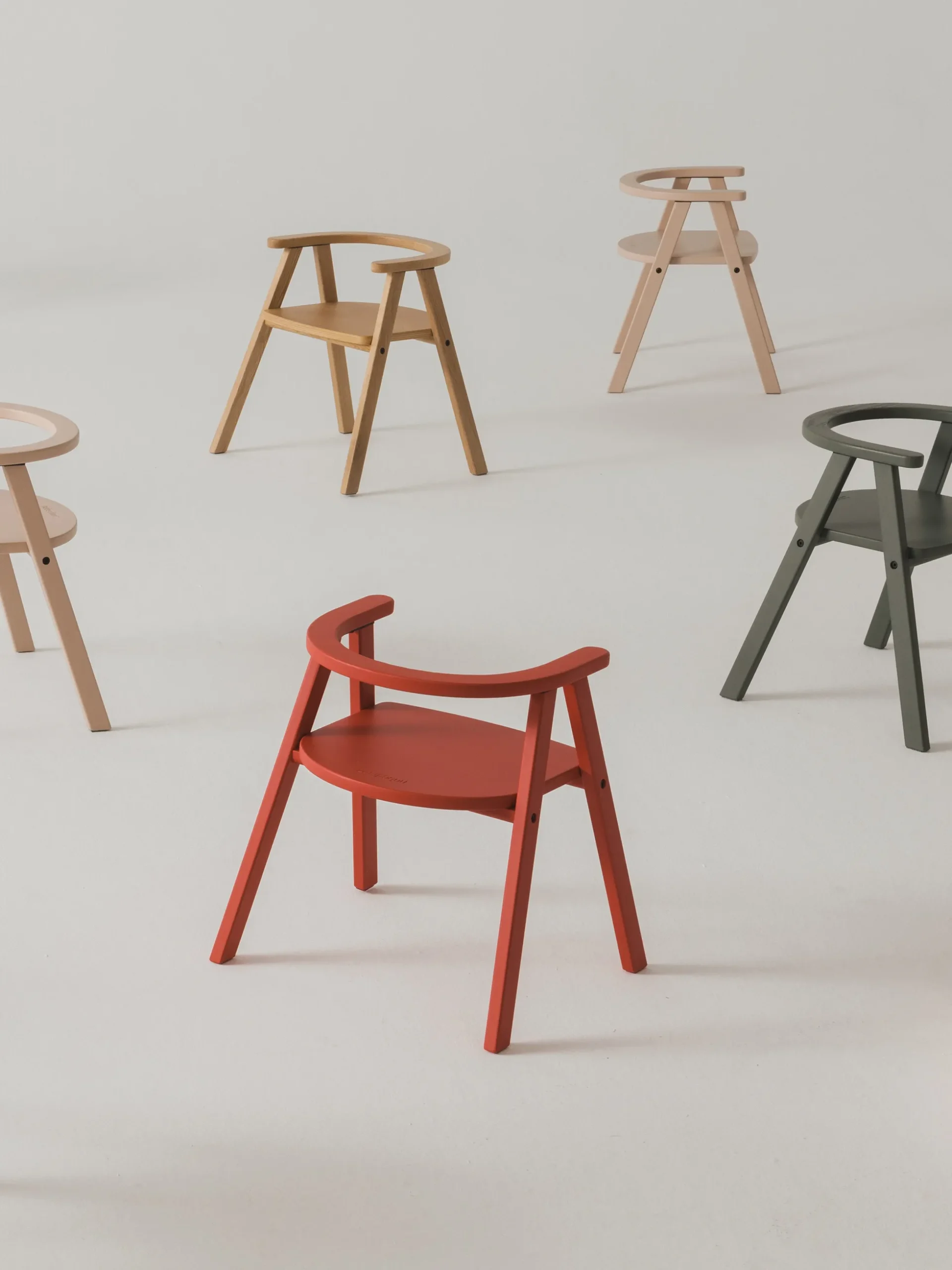 Sedia per bambini in legno di faggio Growing Green