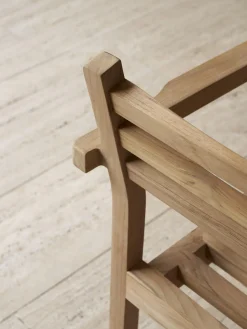 Sedia da giardino impilabile in legno di teak AH502