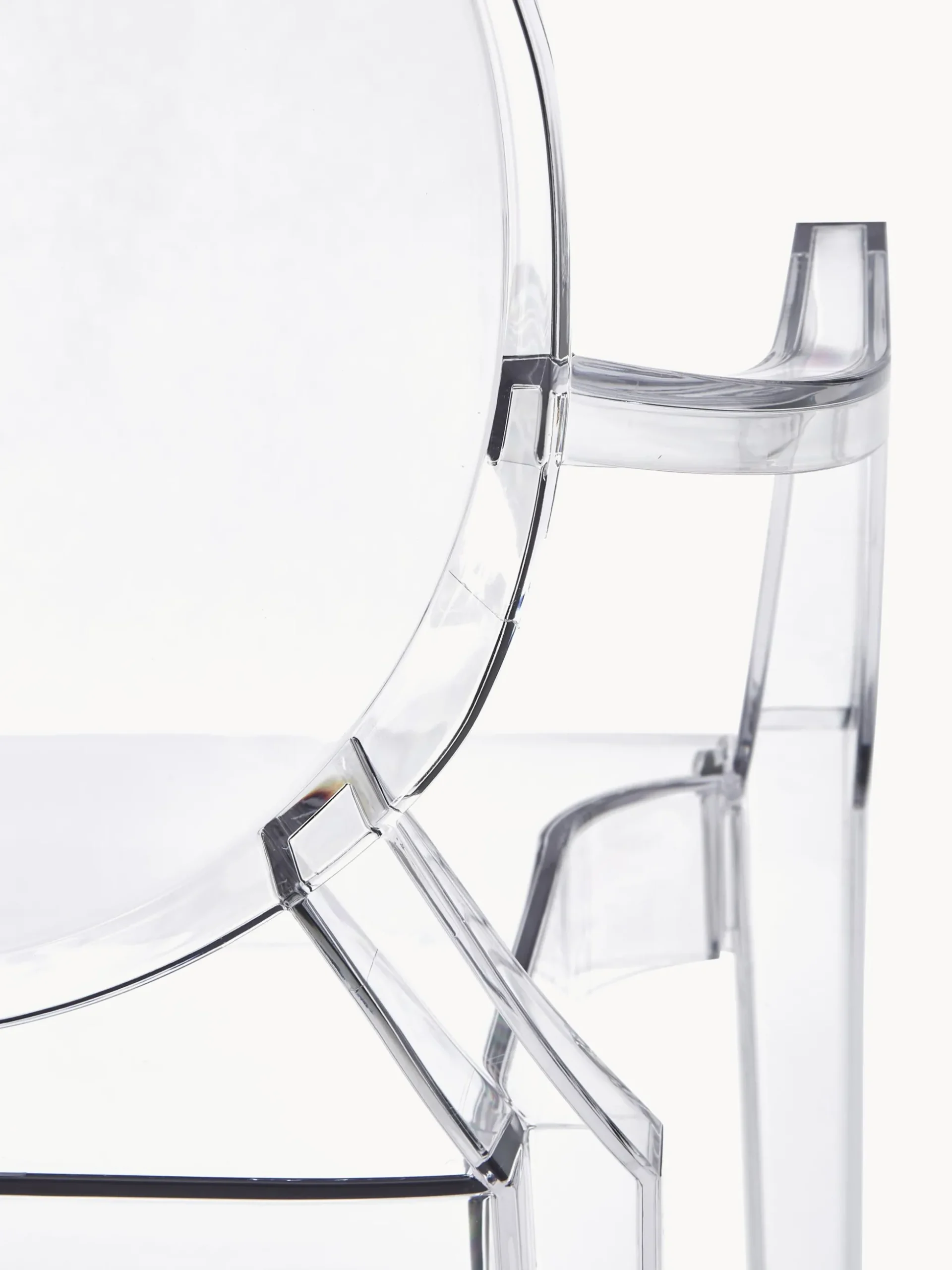 Sedia da pranzo di design con braccioli Louis Ghost