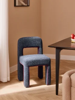 Sedia imbottita in bouclé Ana