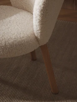 Sedia imbottita in teddy Serena