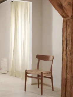 Sedia in legno con seduta intrecciata CH23