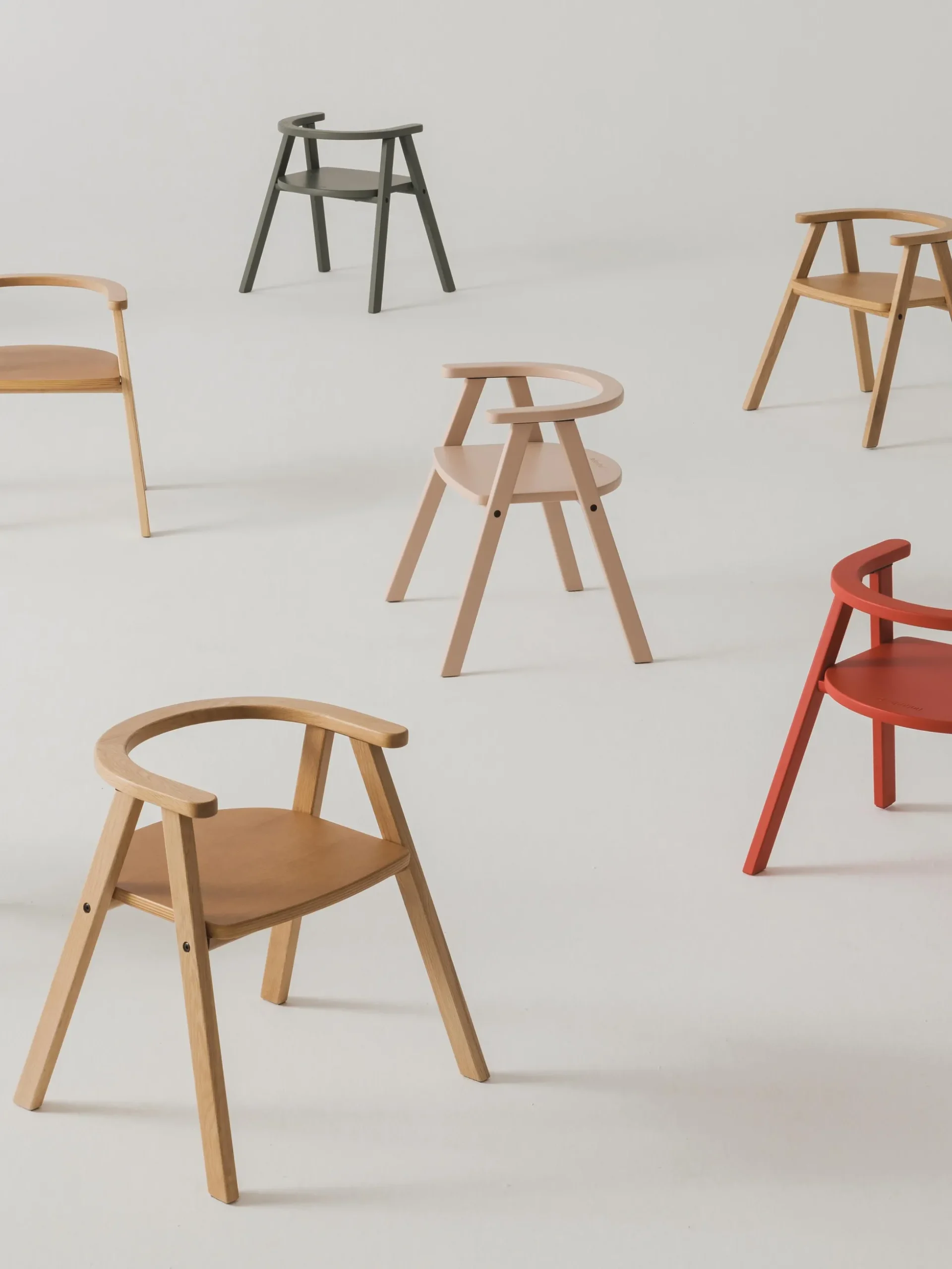 Sedia per bambini in legno di faggio Growing Green