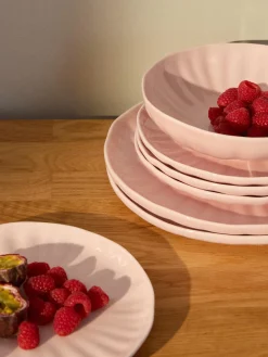 Servizio di piatti in porcellana con rilievo Sali, 4 persone (12 pz)