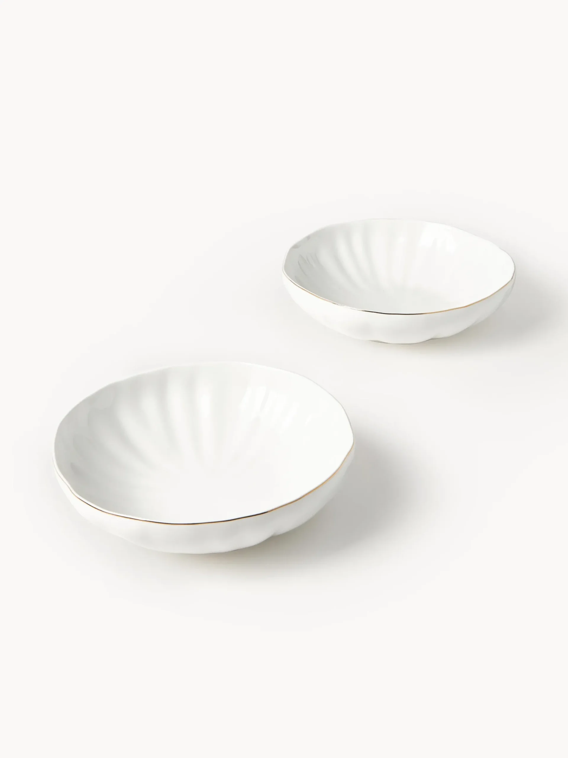 Servizio di piatti in porcellana con rilievo Sali, 4 persone (12 pz)