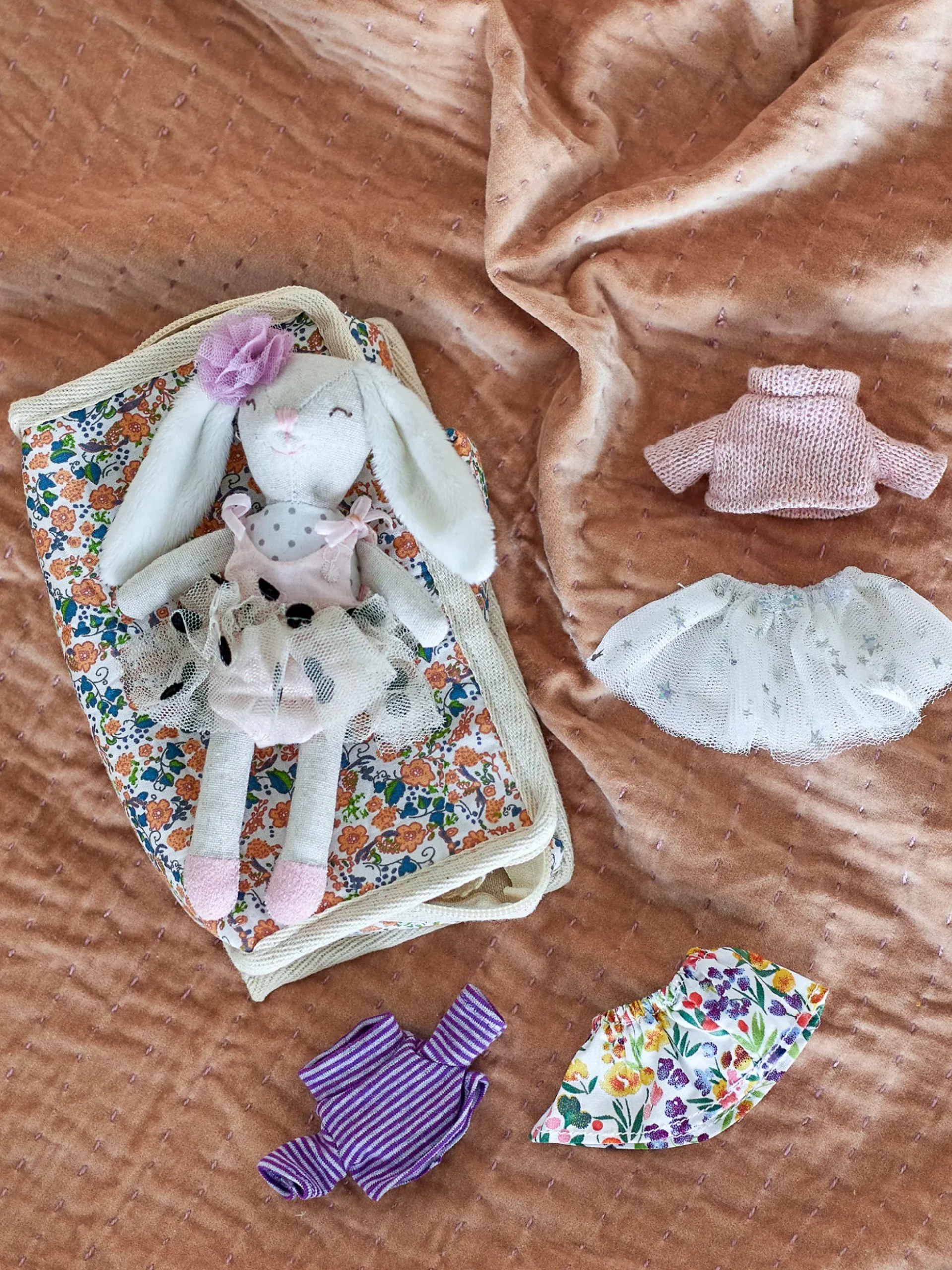 Set bambola con borsa e accessori Milly 6 pz