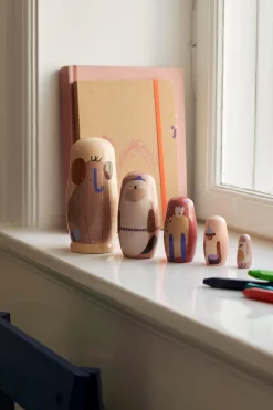 Set di 5 animali nidificanti in legno Schima Superba Critter
