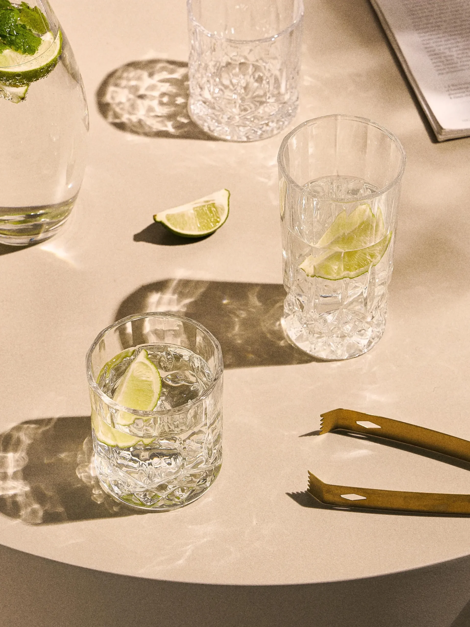 Set di 8 bicchieri in cristallo con rilievo George