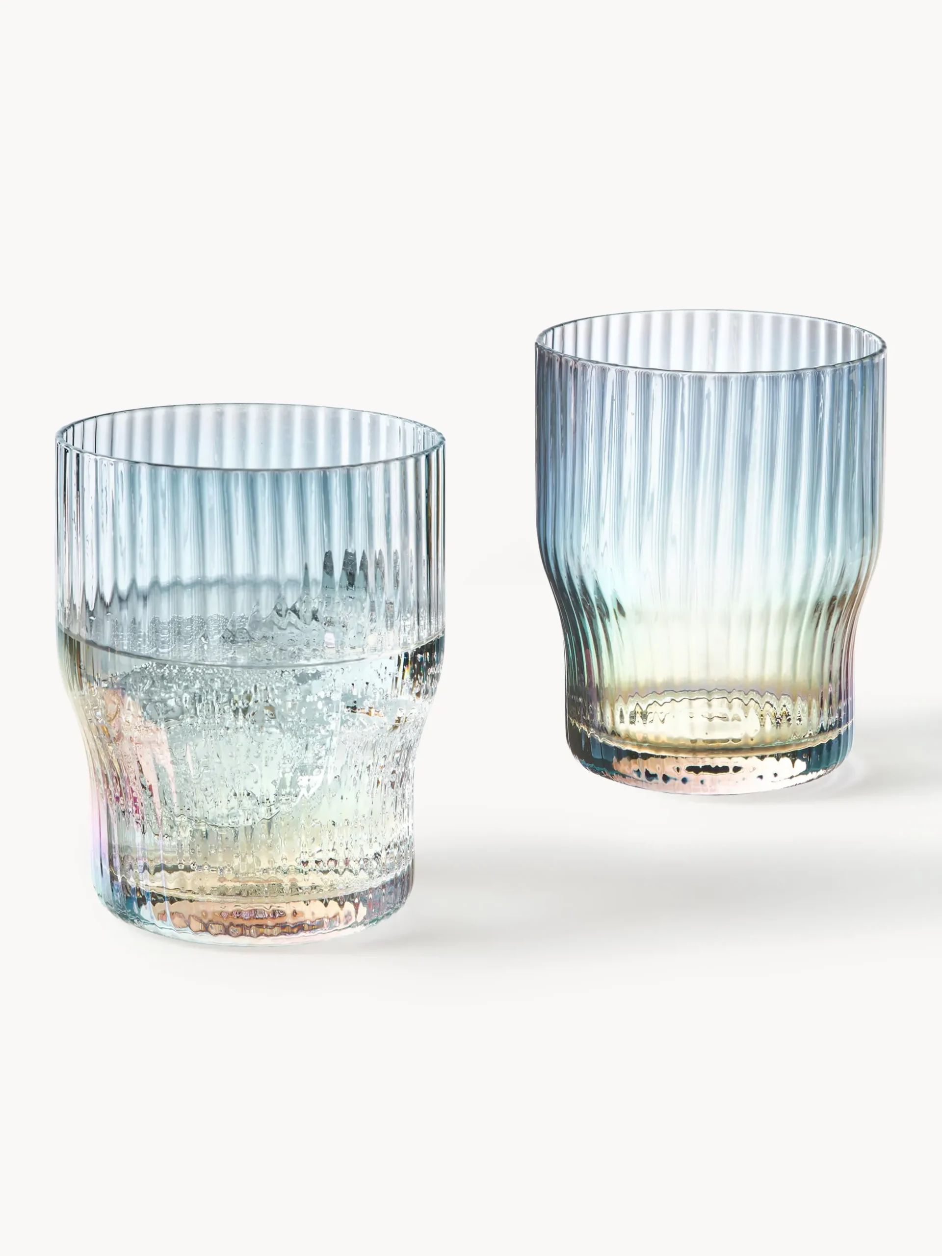 Set di 4 bicchieri in vetro soffiato con rilievo rigato e lucentezza madreperlacea Juno