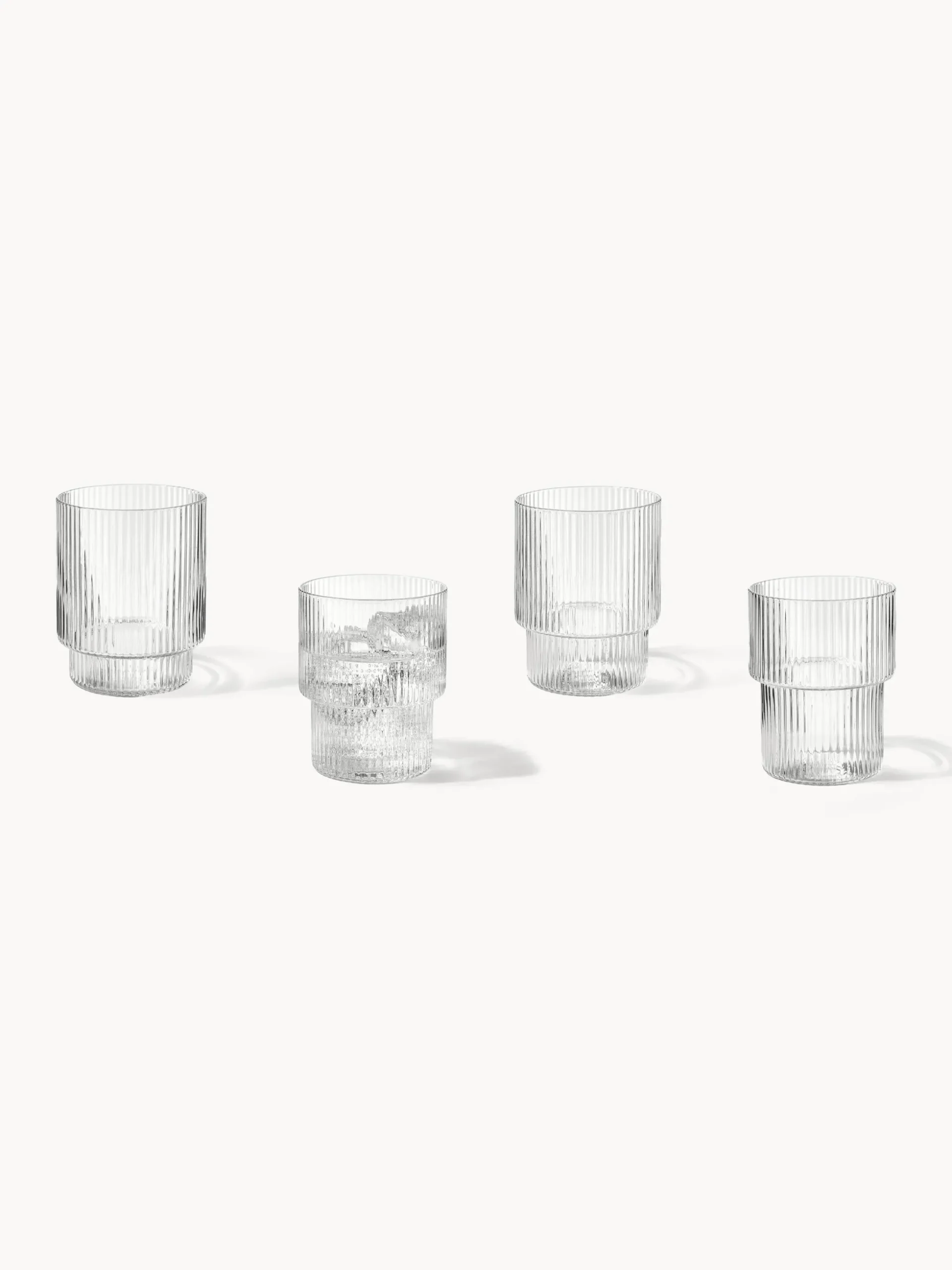 Set di 4 bicchieri per acqua in vetro soffiato con scanalatura in rilievo Ripple, 200 ml