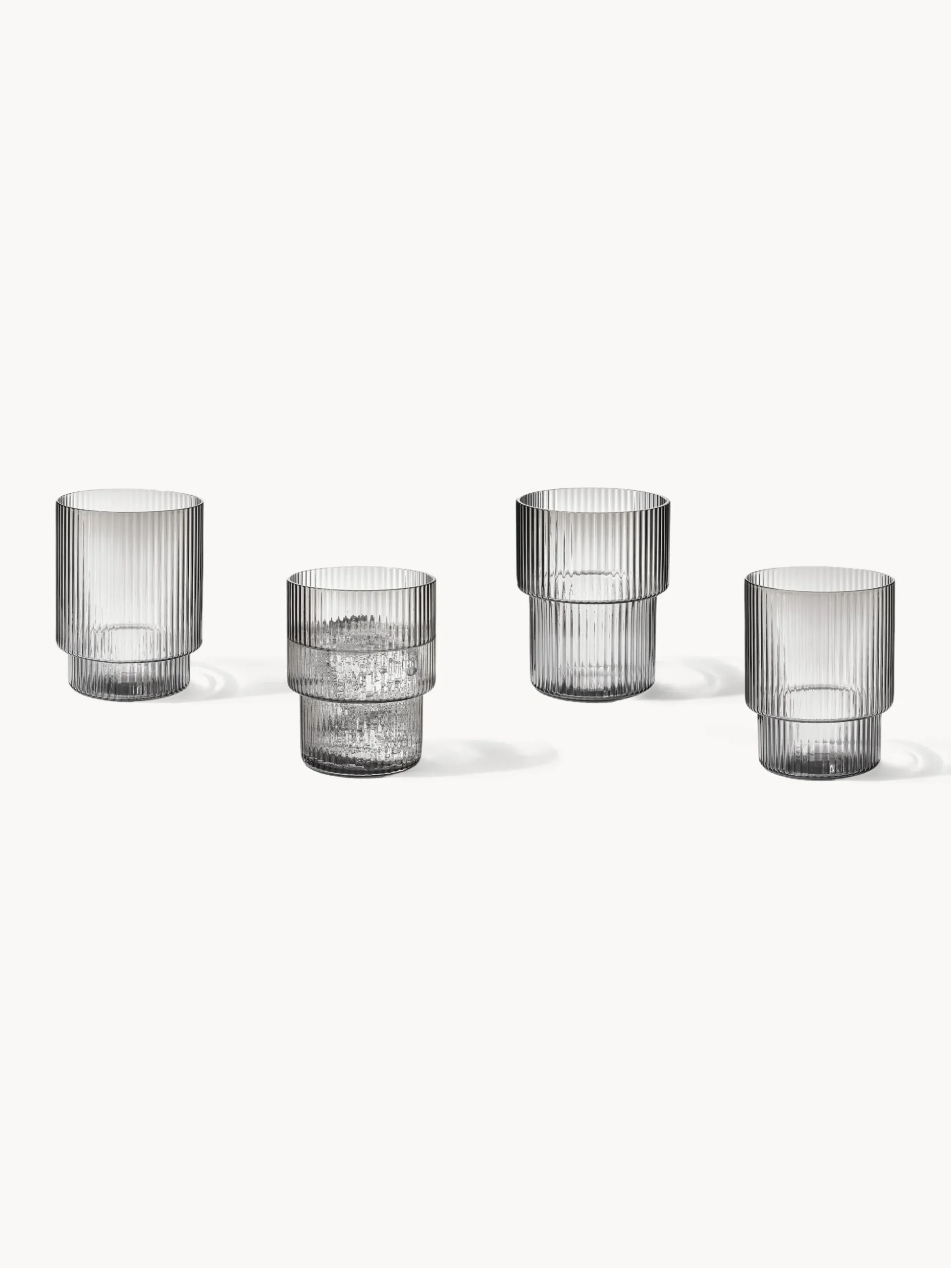 Set di 4 bicchieri per acqua in vetro soffiato con scanalatura in rilievo Ripple, 200 ml