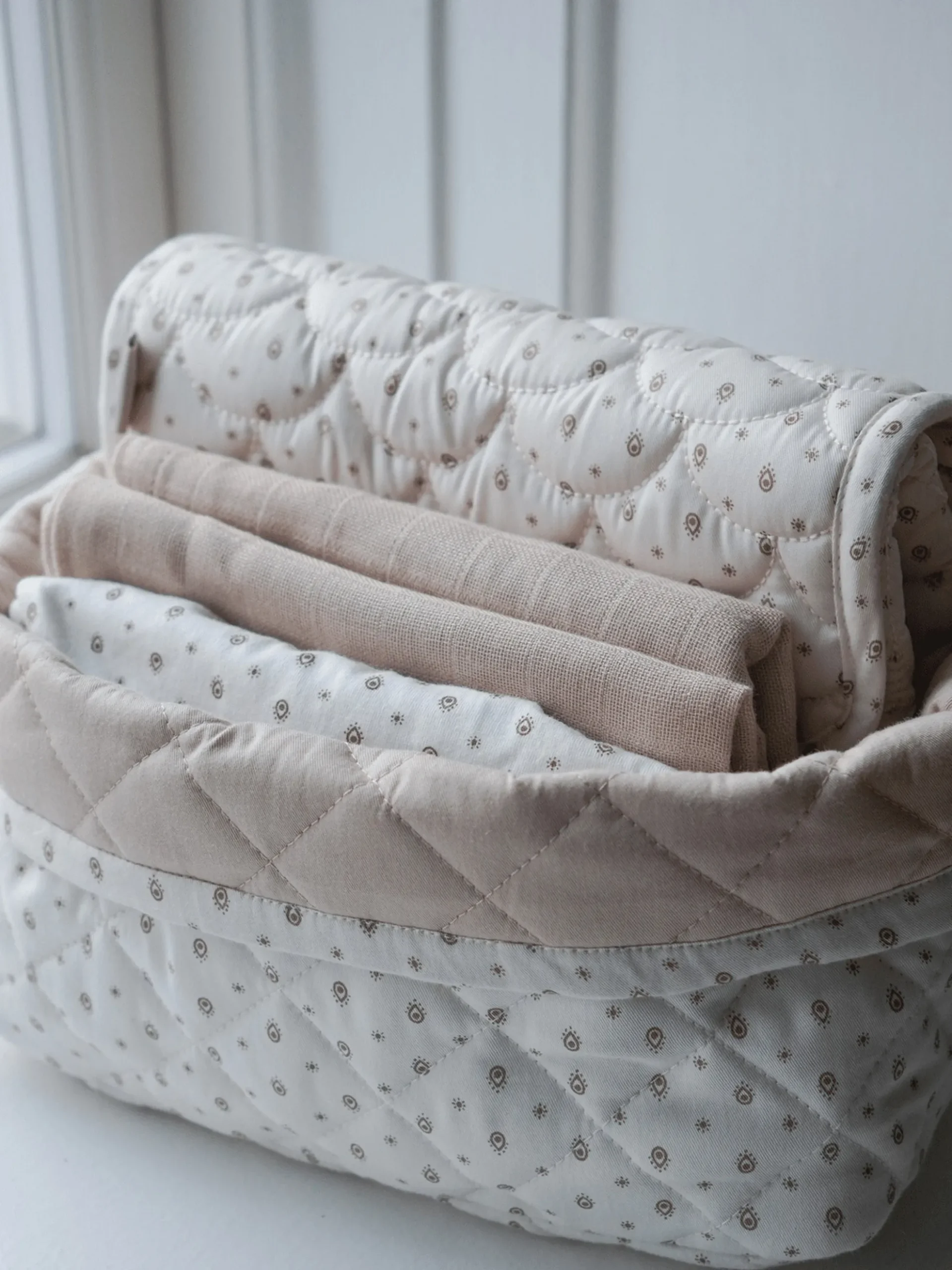 Set di 2 ceste portaoggetti in cotone organico per bambini Rowan