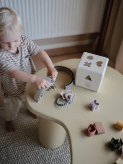 Set di 12 giocattoli di attività Shape