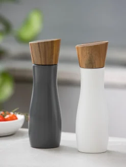 Set di macina sale e pepe con coperchio in legno di acacia Essentials 2 pz