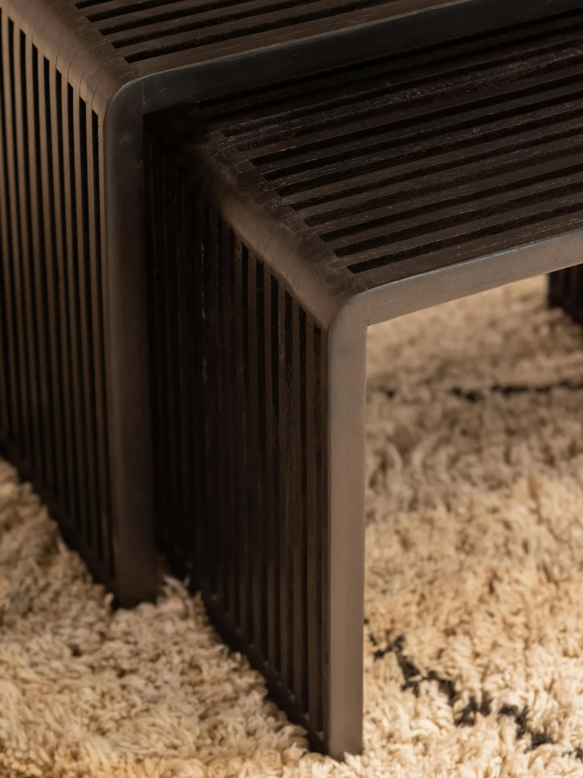 Set di 2 tavolini in legno di teak Willa