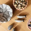 Set saliera e pepiera in dolomite dipinte a mano Mussel 2 pz