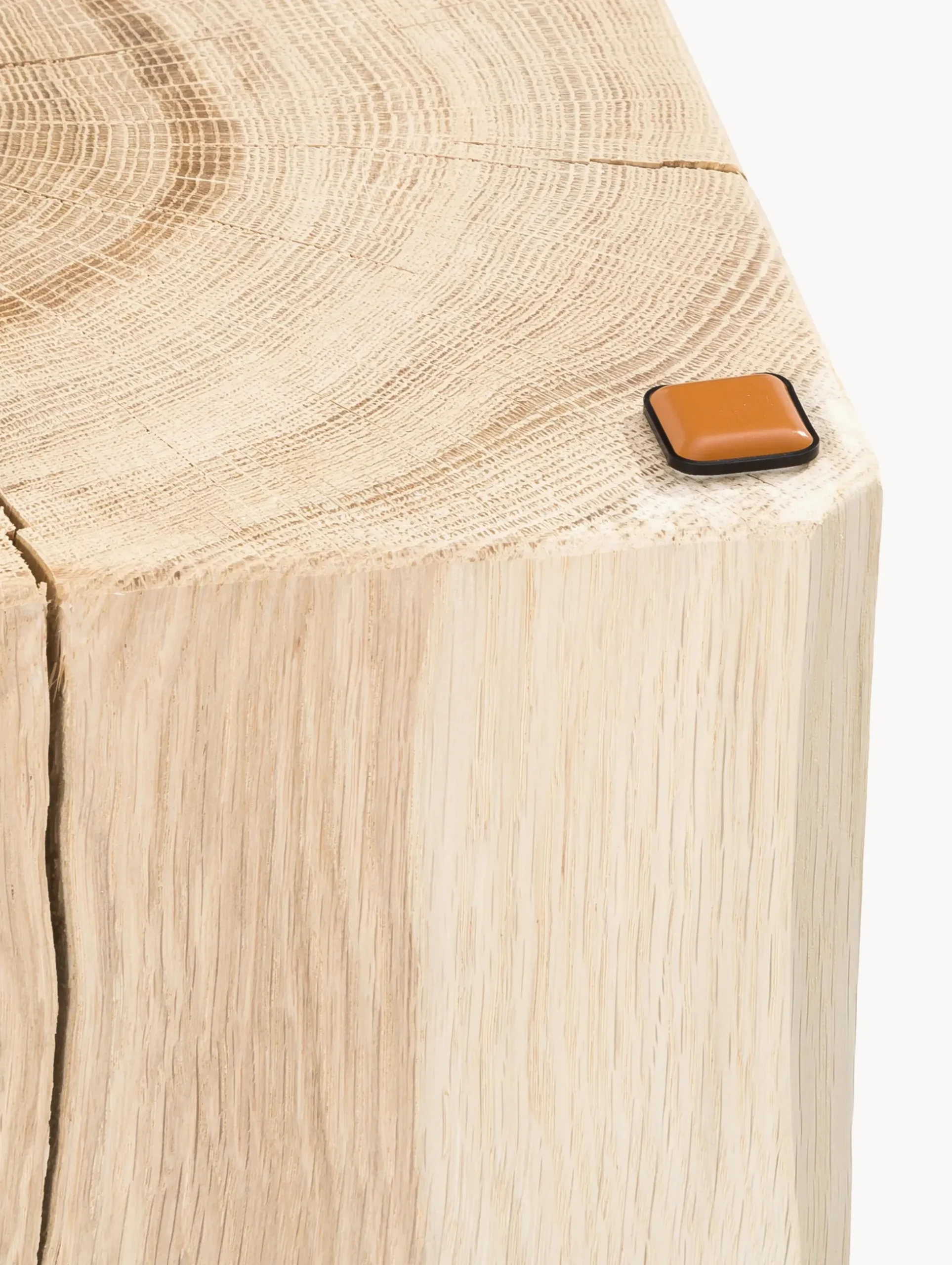 Sgabello in legno di quercia Block