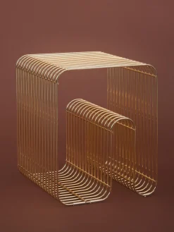 Sgabello in metallo Curva
