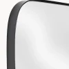 Specchio da parete dalla forma curva Oiva