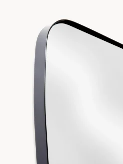 Specchio da parete dalla forma curva Oiva