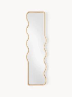 Specchio ondulato a figura intera in legno Stream