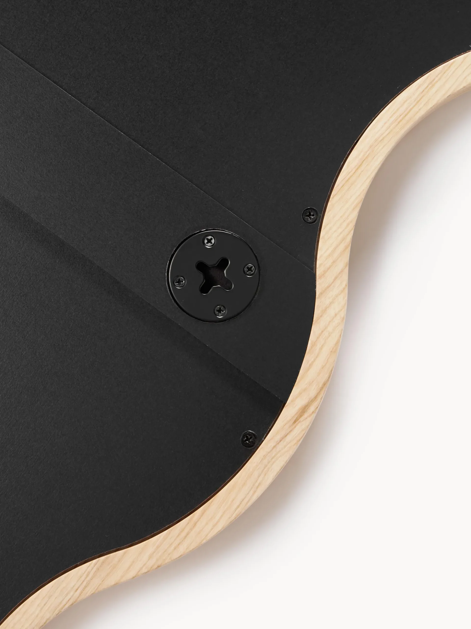 Specchio ondulato a figura intera in legno Stream