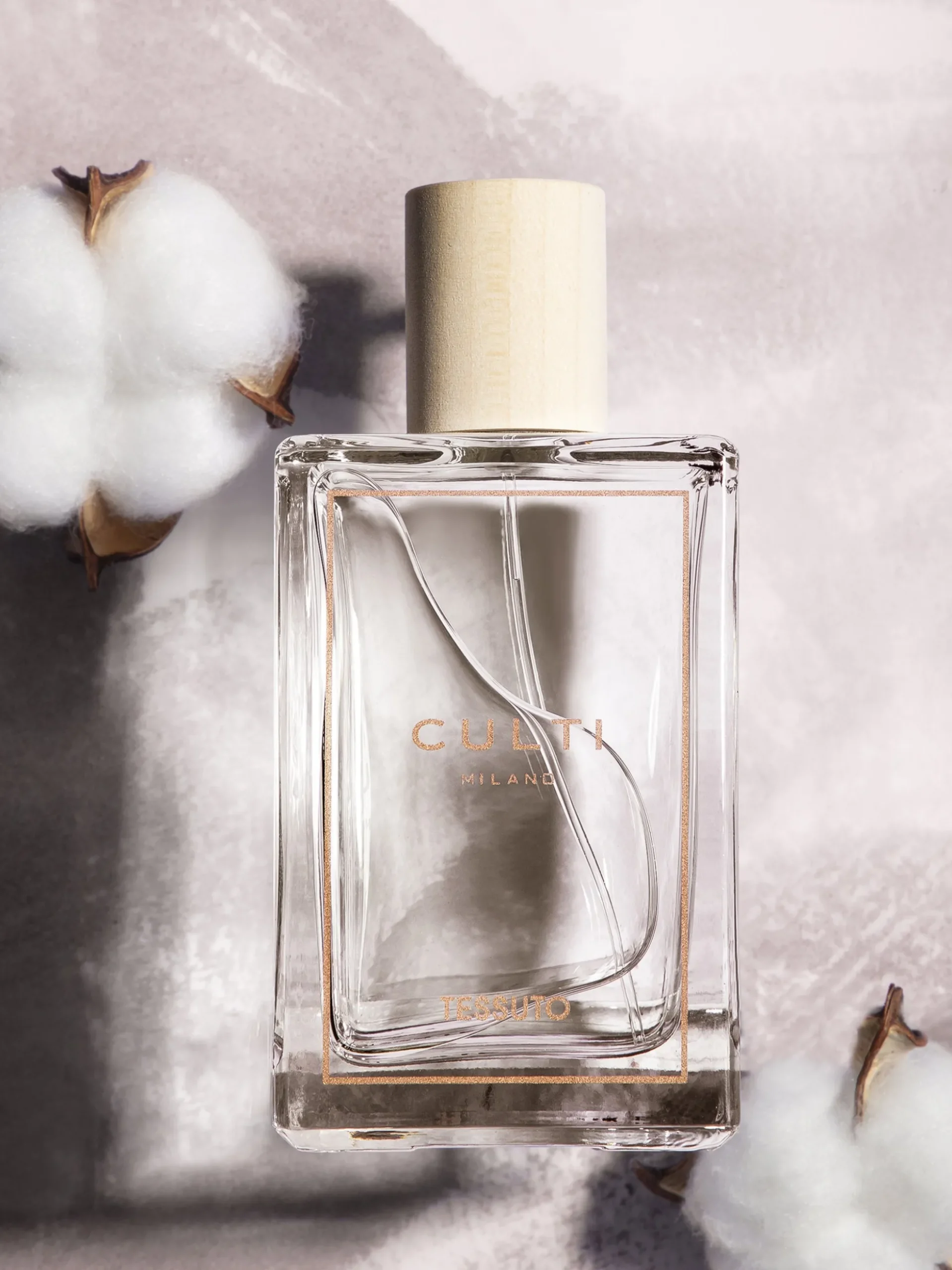 Spray per ambienti Tessuto (foglie di cassis, fiori di cotoneda, gelsomino, muschio bianco)