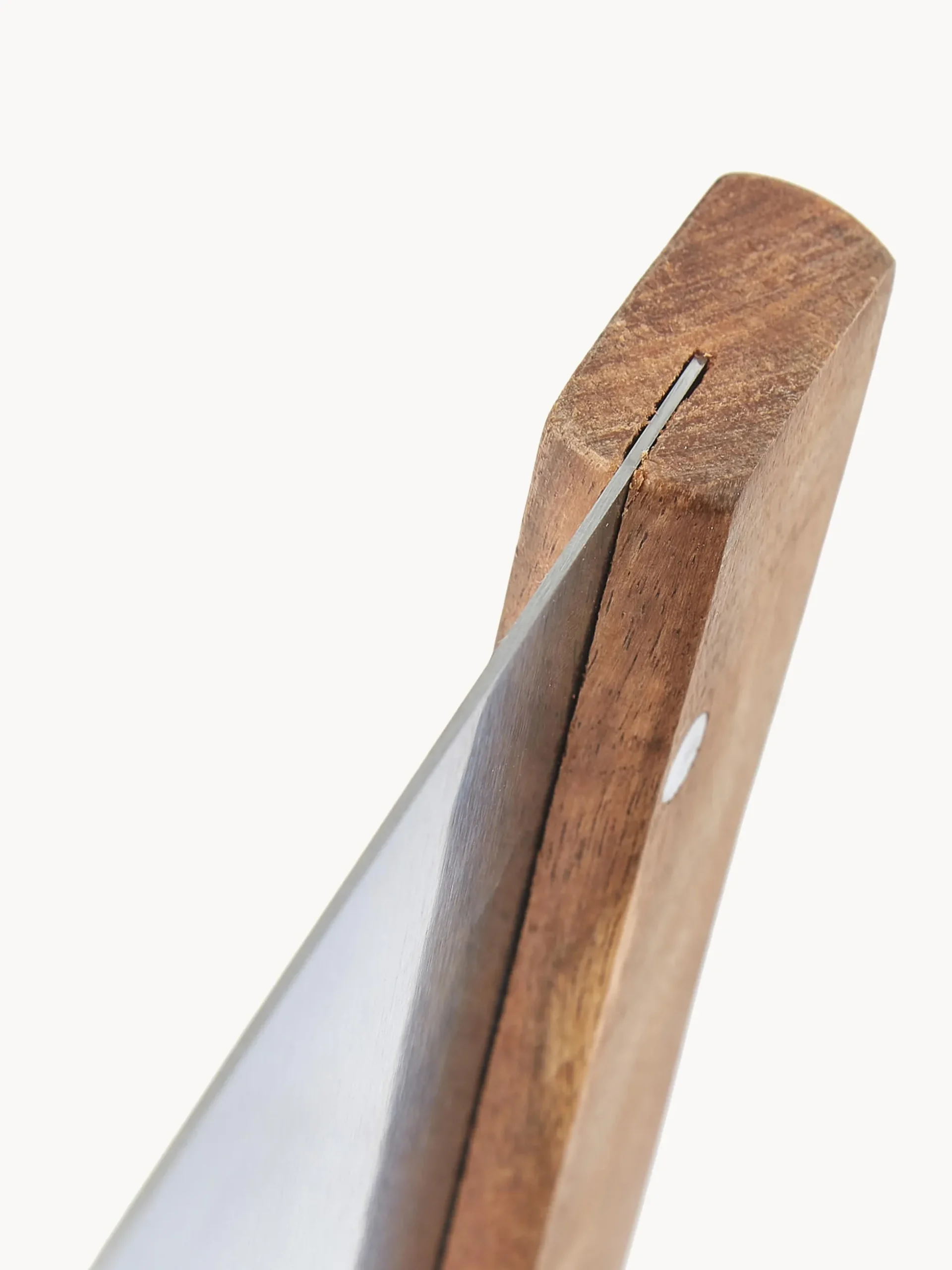 Tagliapasta in legno di acacia e acciaio inossidabile Puka