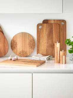 Tagliere in legno di acacia Akana, varie misure