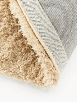 Tappeto fatto a mano dalla forma particolare Tully B