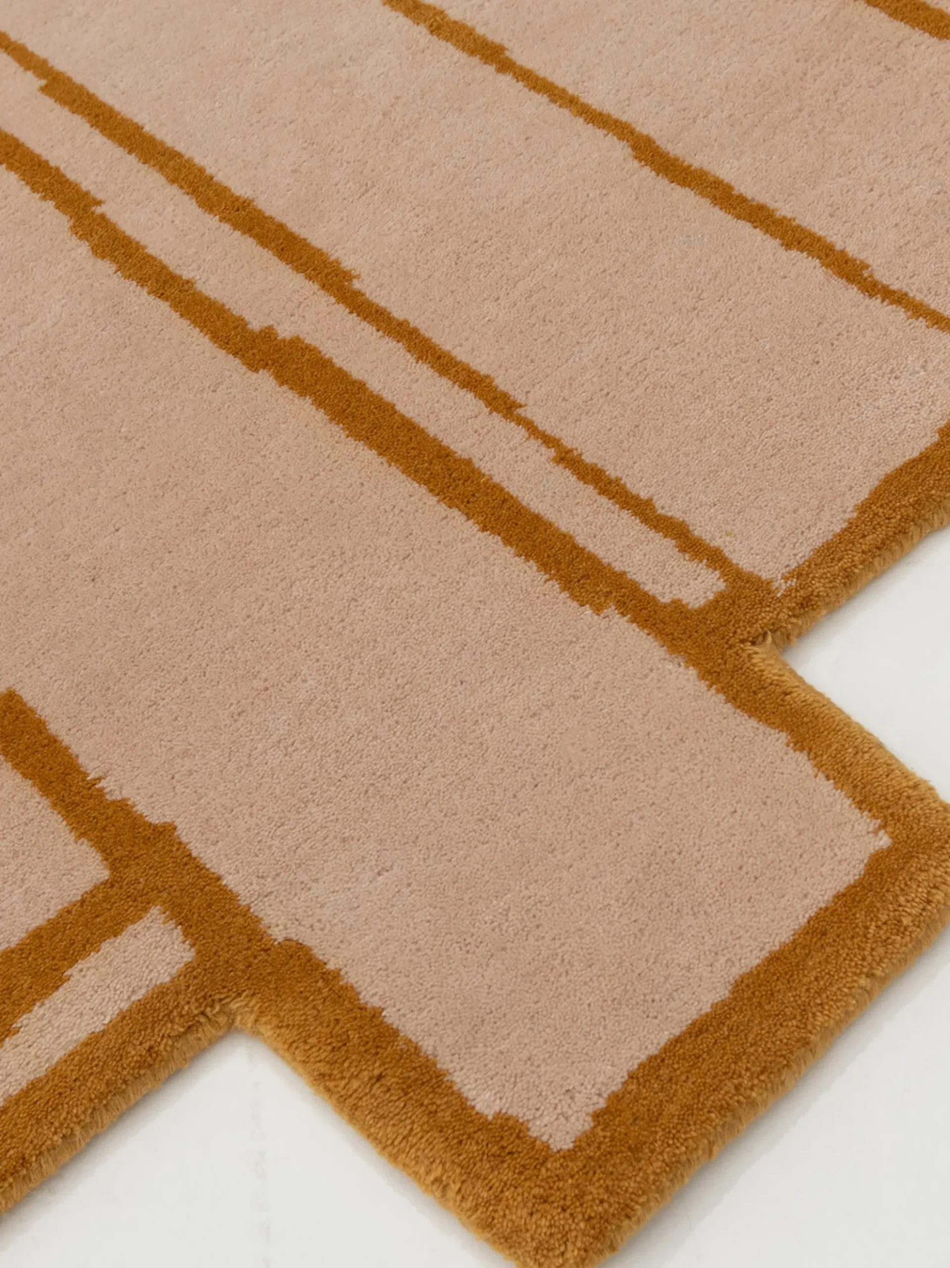 Tappeto in lana annodato a mano Contour