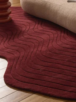 Tappeto in lana fatto a mano dalla forma particolare Aliza