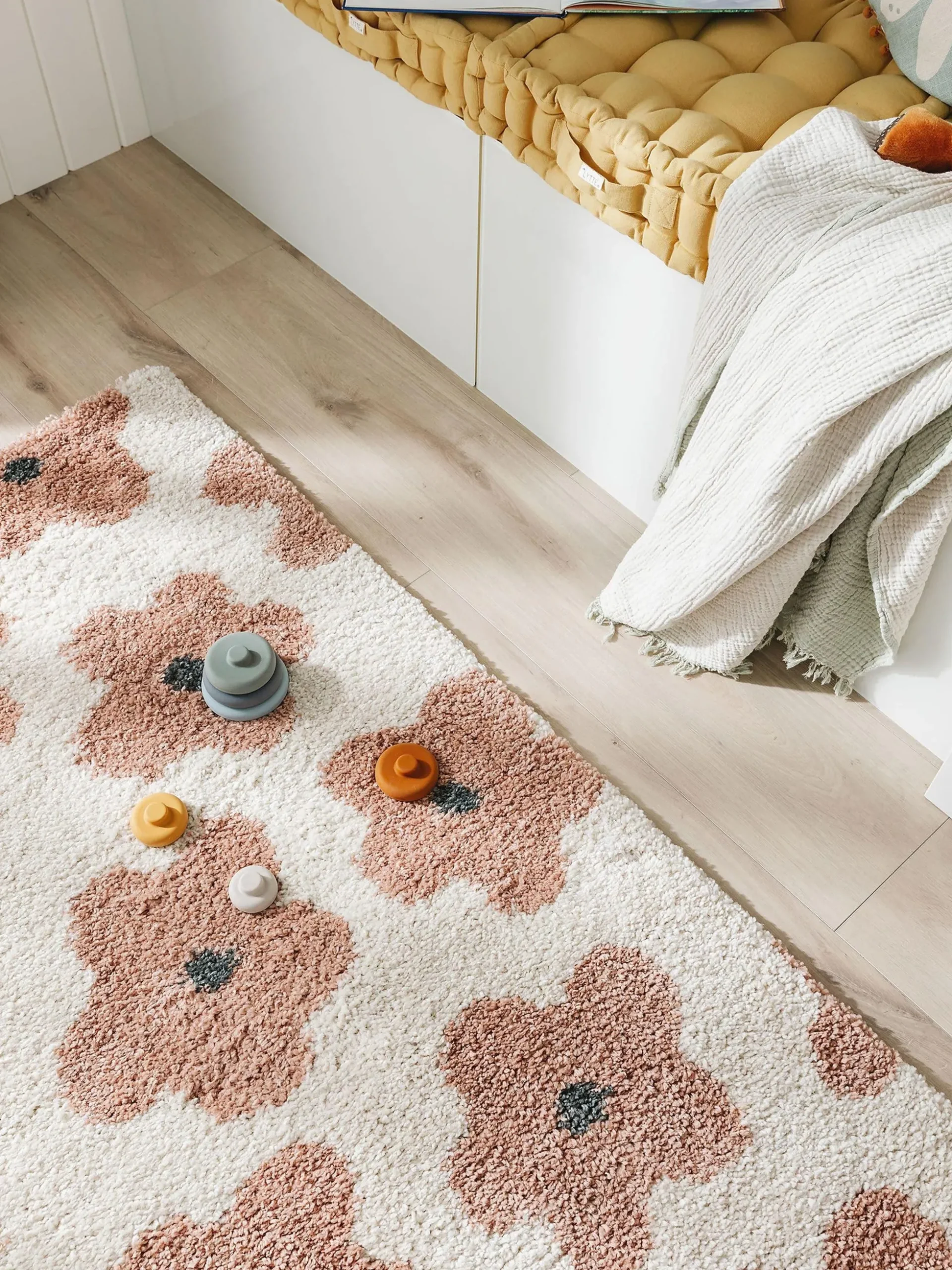 Tappeto per bambini con motivo floreale Gobi