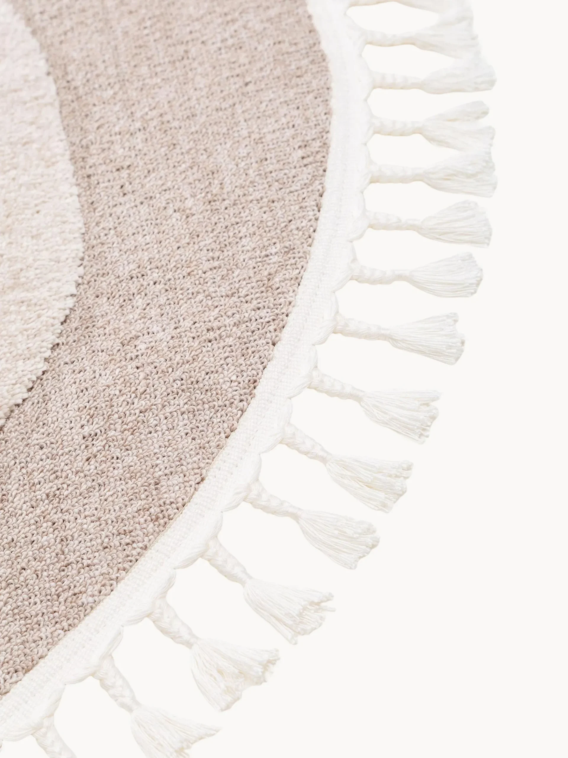 Tappeto rotondo per bambini con nappe e motivo in rilievo Momo