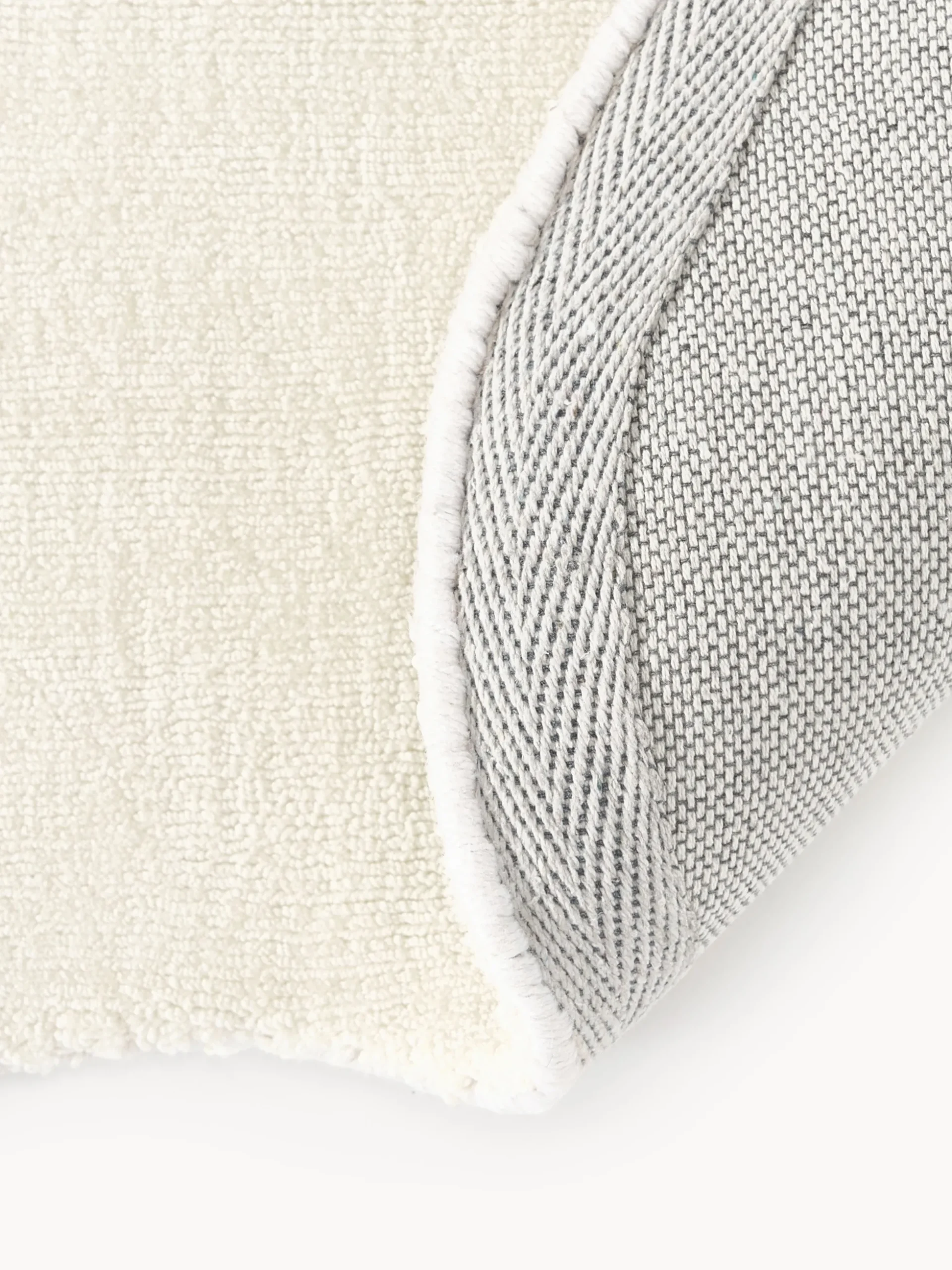 Tappeto tessuto a mano con bordo ondulato Wavy