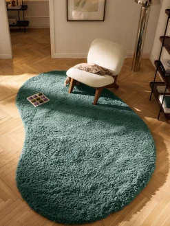 Tappeto fatto a mano dalla forma particolare Tully P
