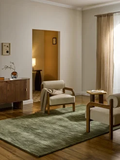 Tappeto in lyocell intrecciato a mano Oriana