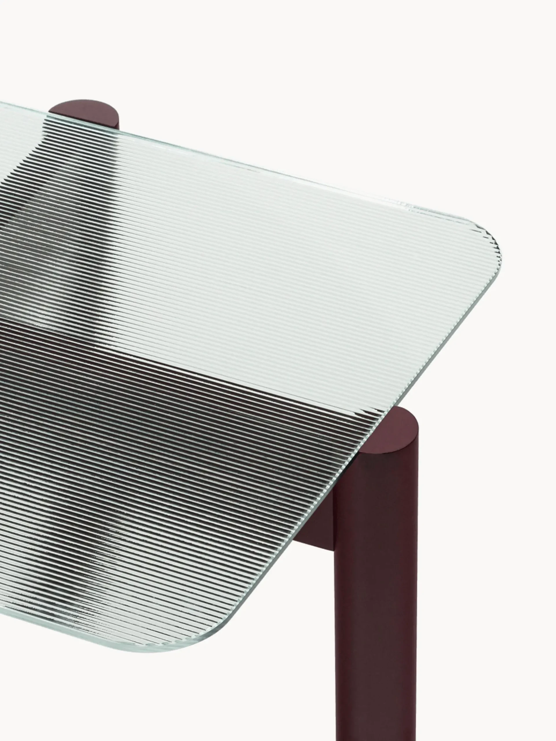 Tavolino con piano in vetro Kob