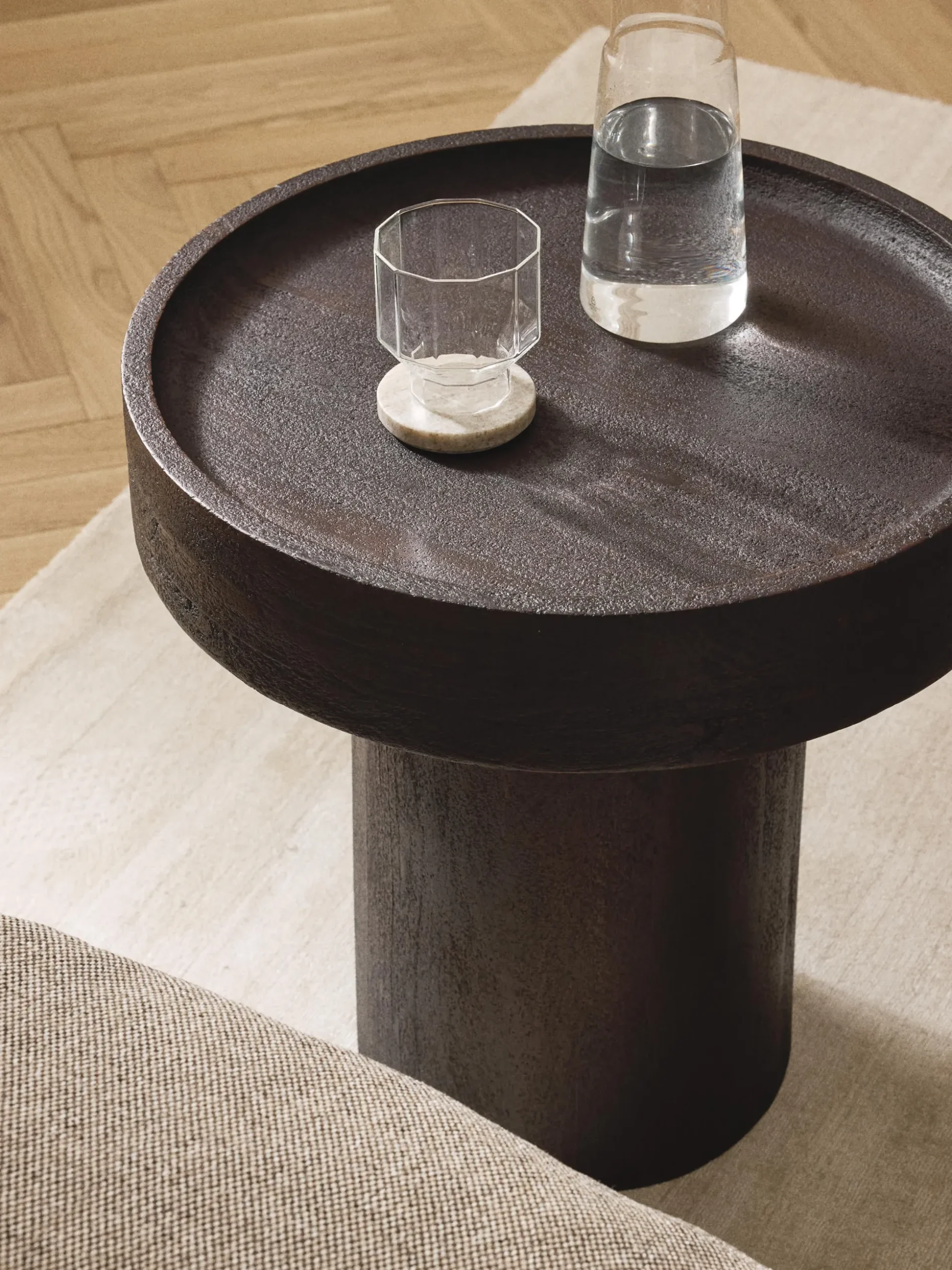 Tavolino in legno di mango Benno