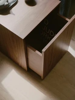 Tavolino in legno Mass