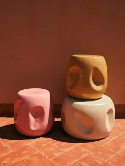 Tavolino rotondo in ceramica fatto a mano Currents