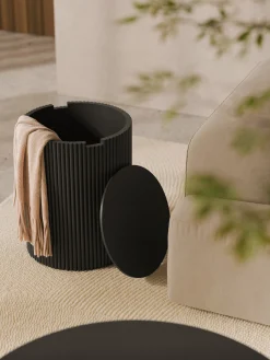 Tavolino rotondo in legno con vano contenitore Nele