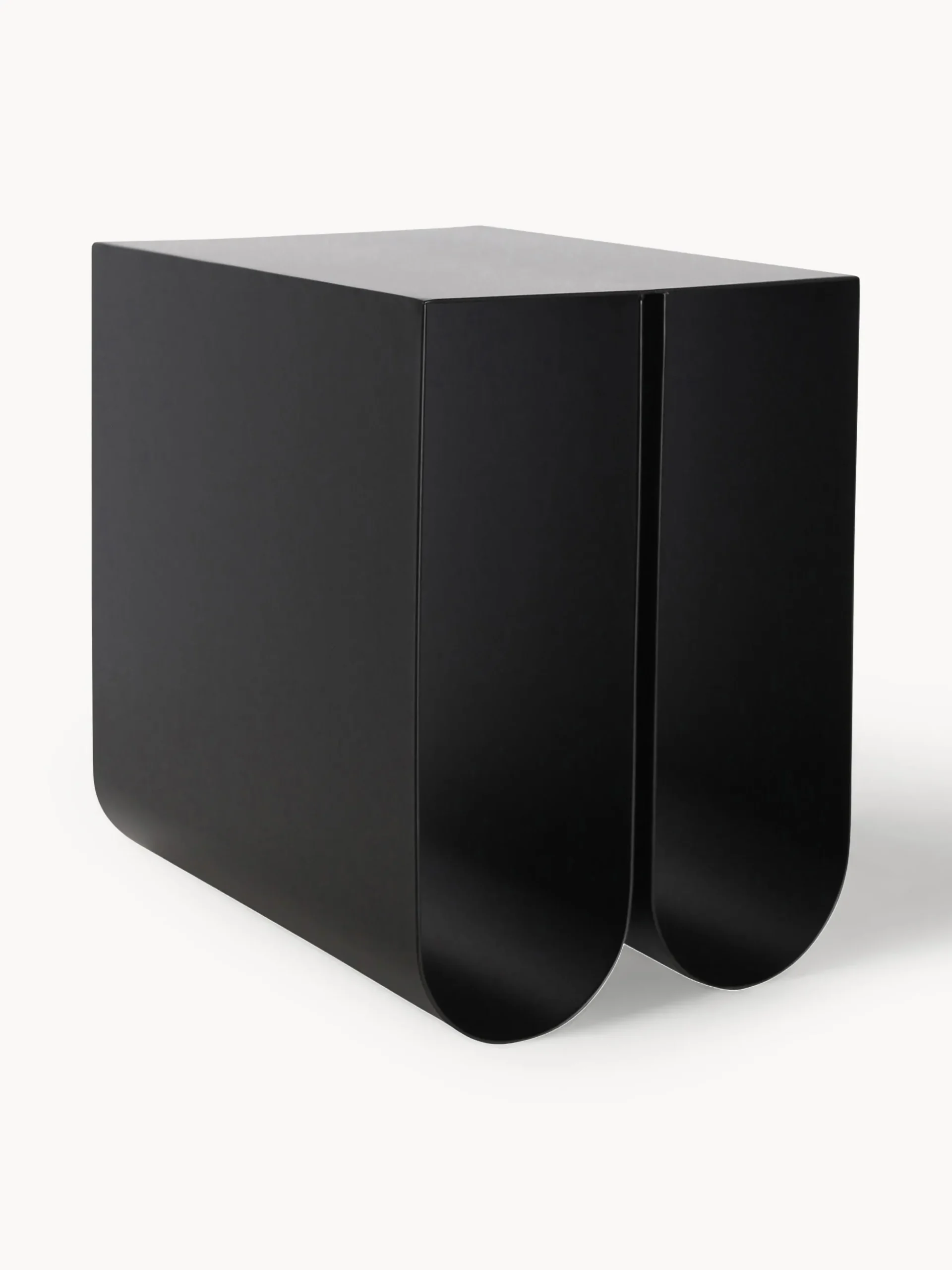 Tavolino in metallo Curved