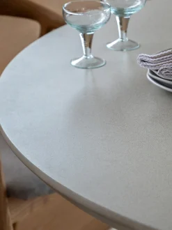 Tavolo rotondo Pedra Ø 152 cm