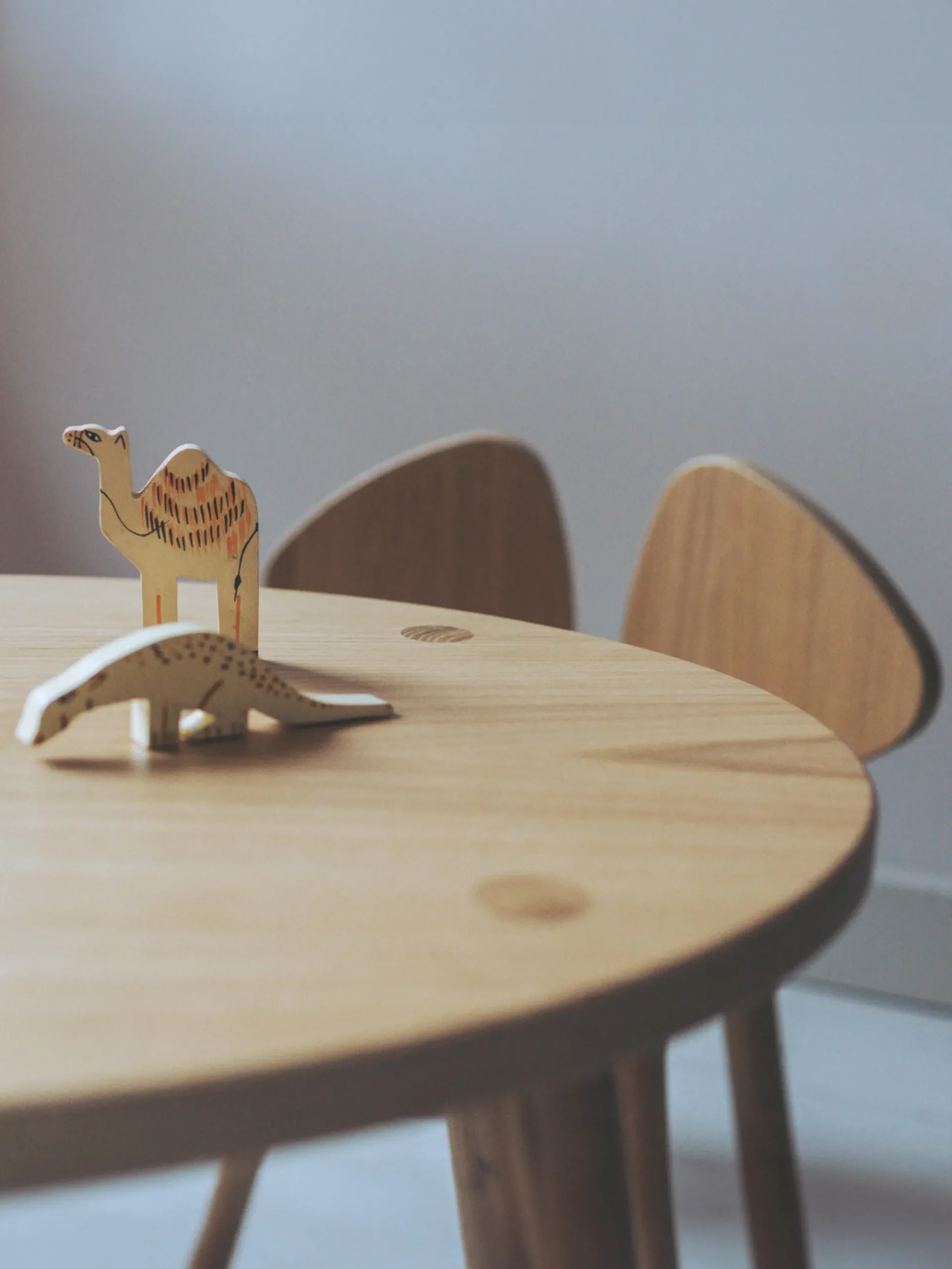 Tavolo ovale per bambini in legno Mouse
