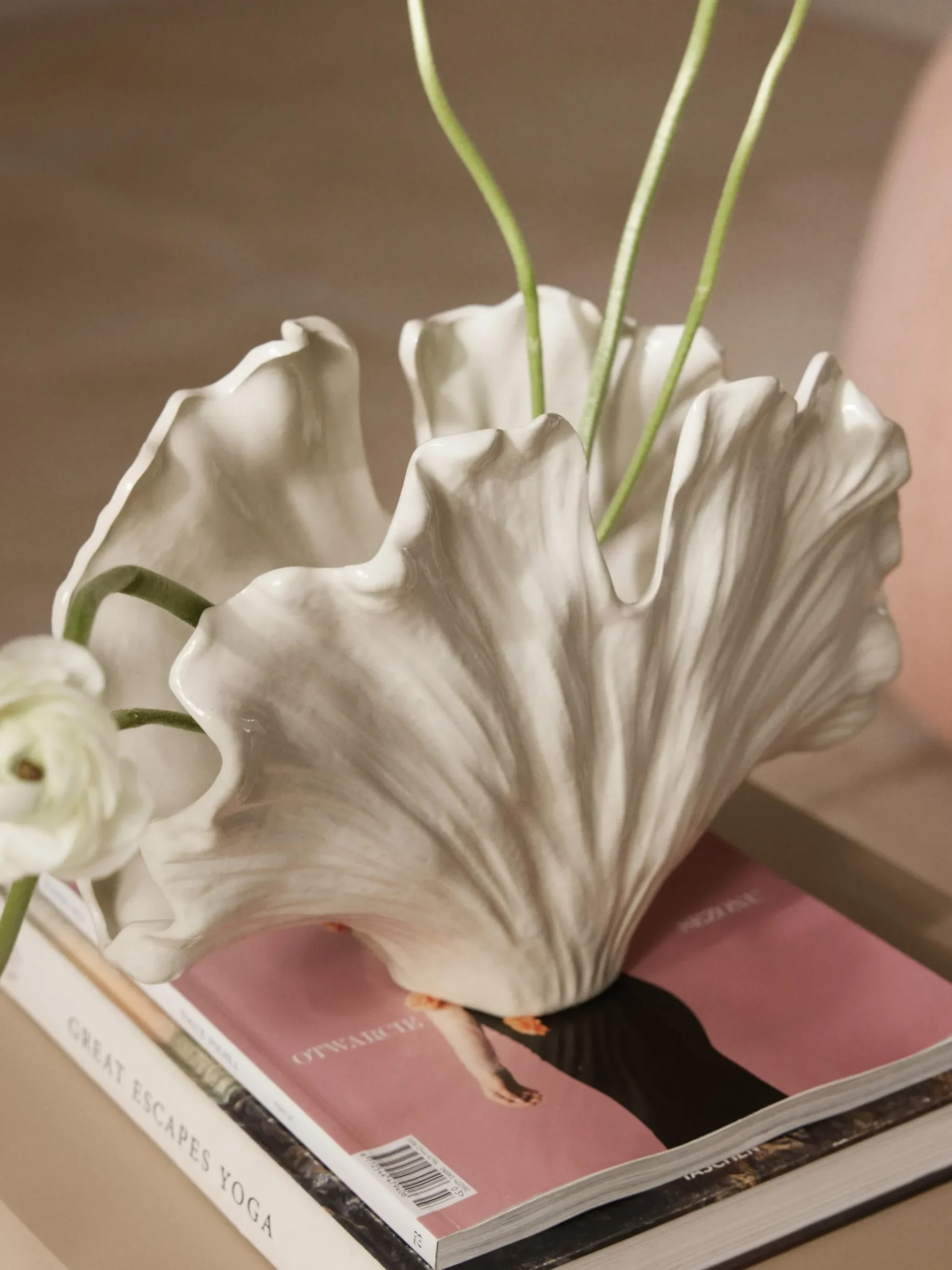 Vaso a forma di conchiglia Gingko, alt. 24 cm
