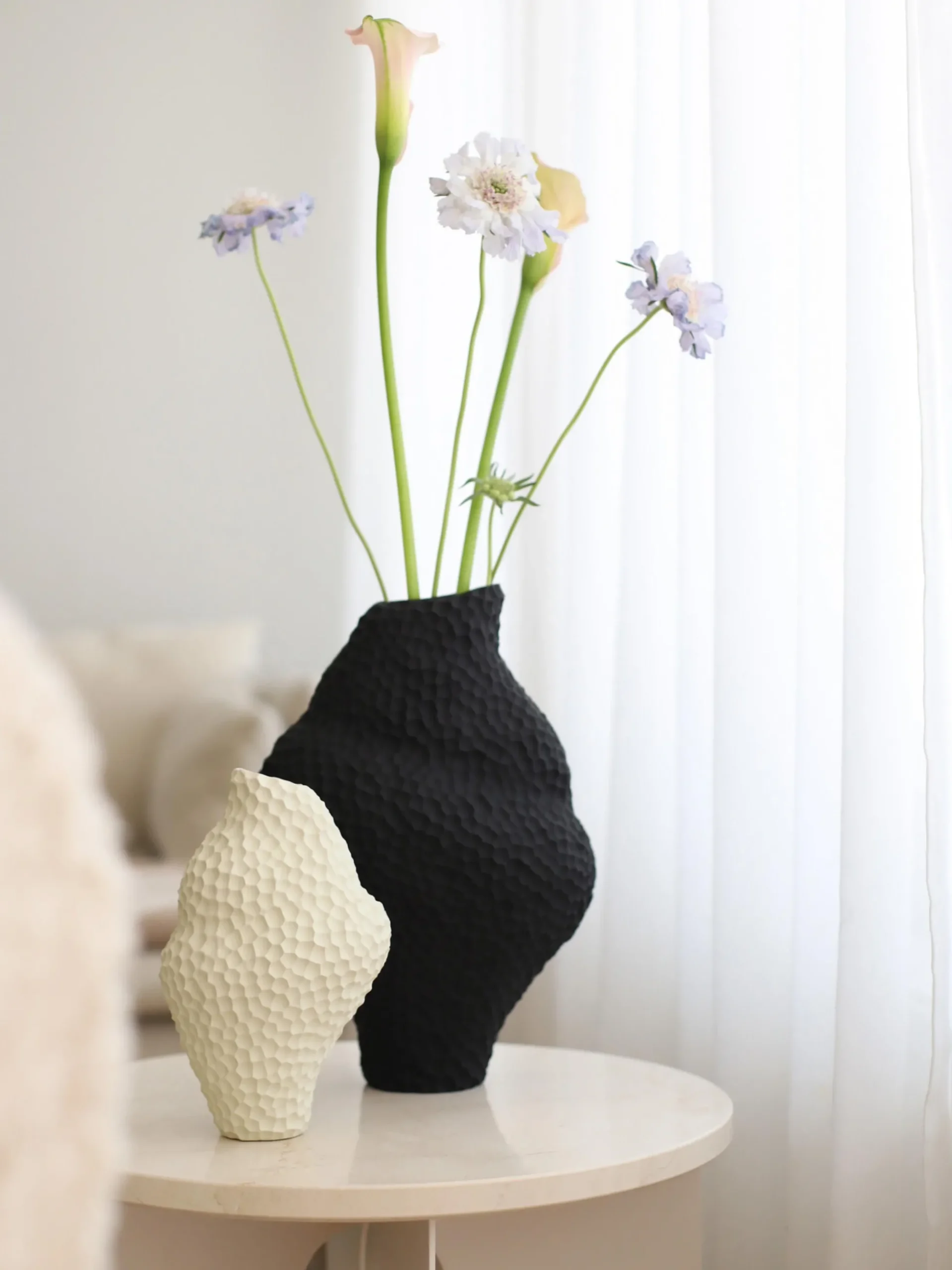 Vaso di design dalla forma organica Isla, alt. 32 cm